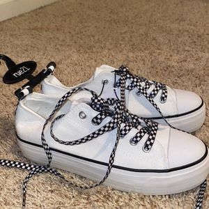 **brand new with tags** converse sneakers